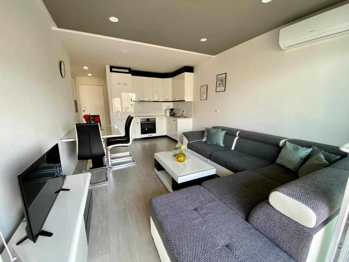 Lux Apartment Sea View Makarska Buitenkant foto